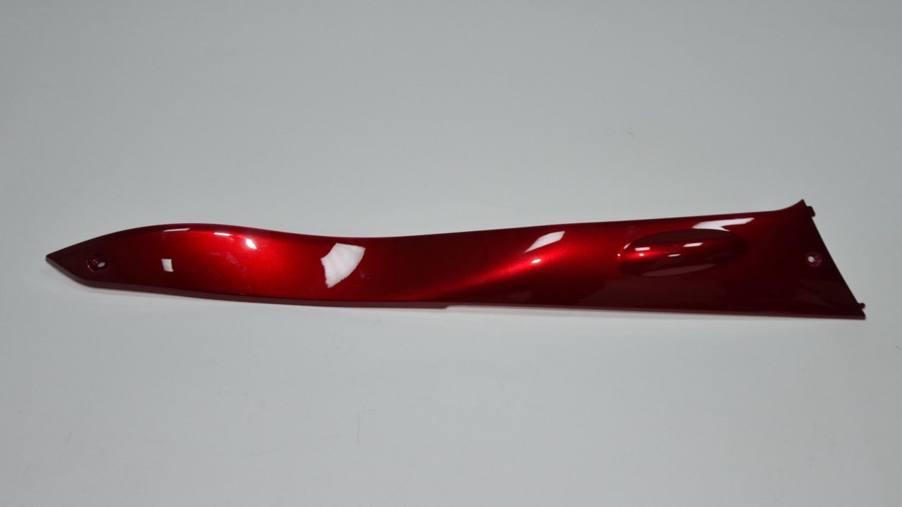 ALT PANEL SAĞ KIRMIZI (PESARO125)